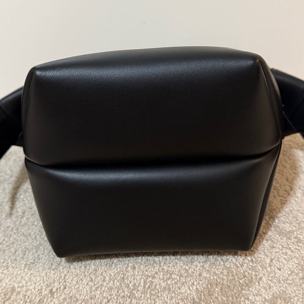 Acne Studios Mini Musubi Leather Shoulder Bag - Picture 7 of 12